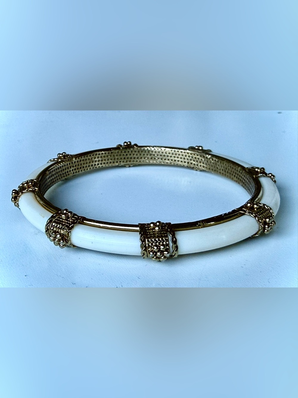 Vintage Bangle Bracelet Cream & Gold Tone Textured Spacer Bands